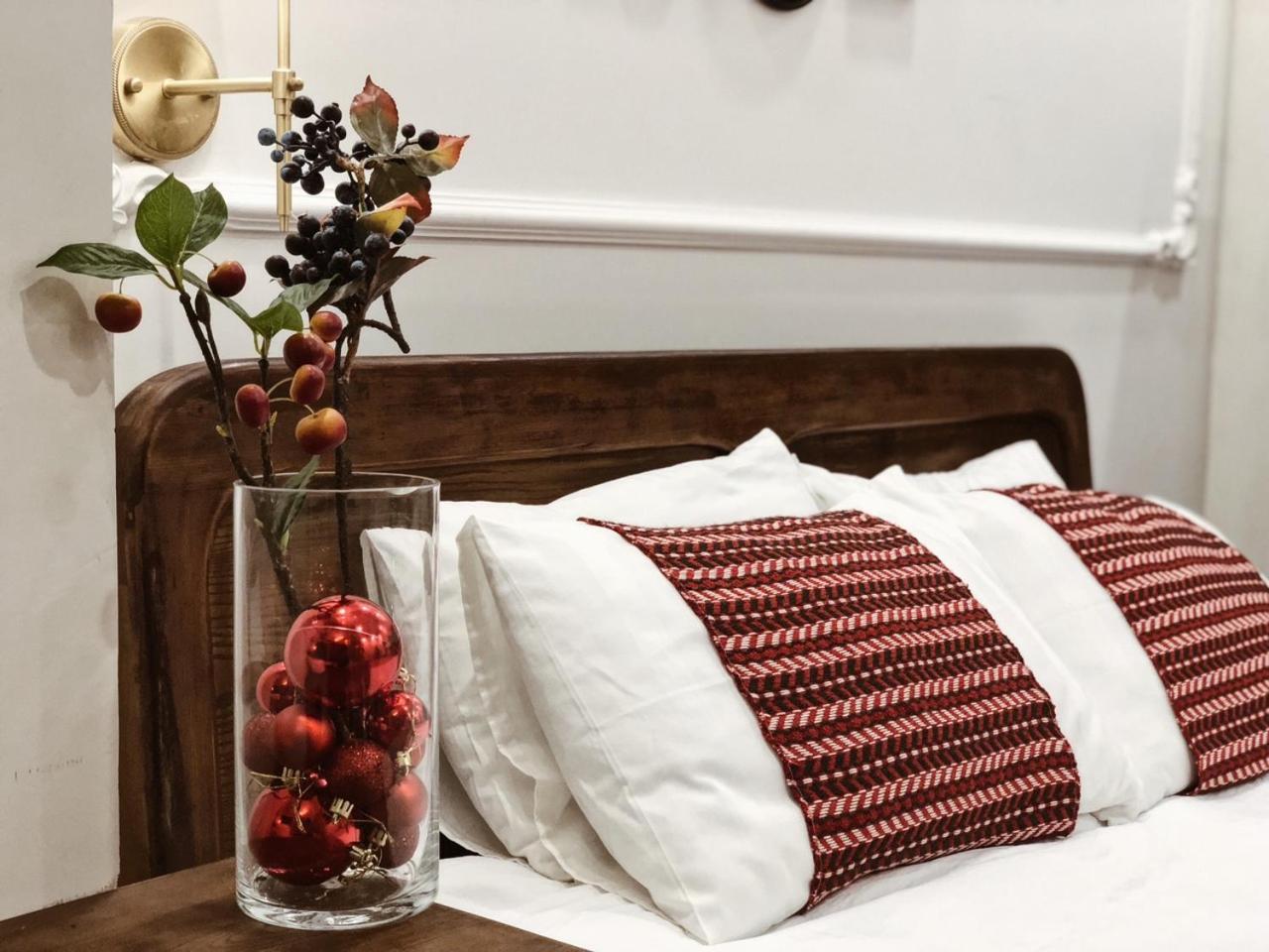 Chloe & Leo Boutique Homestay Ханой Экстерьер фото