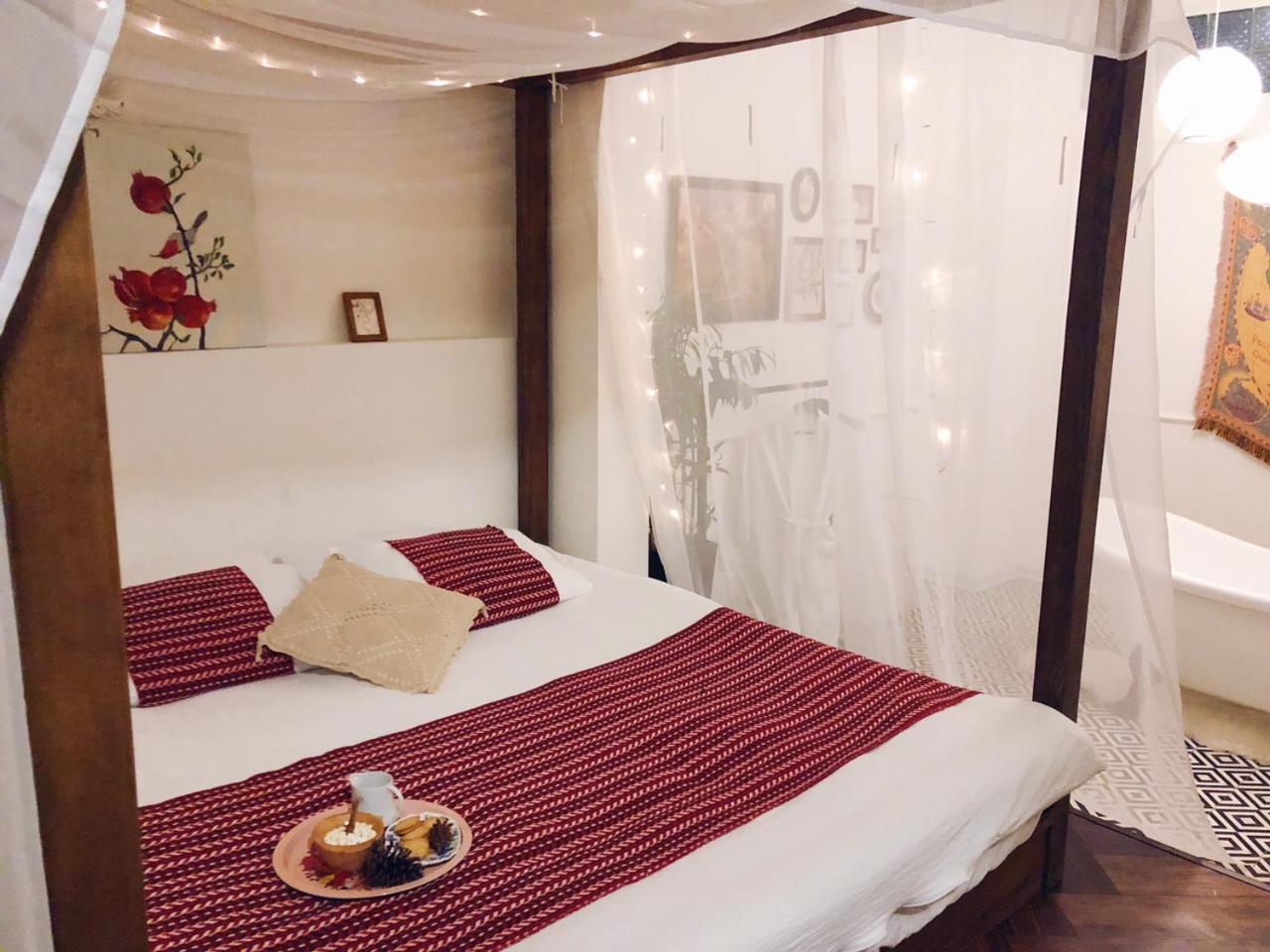Chloe & Leo Boutique Homestay Ханой Экстерьер фото